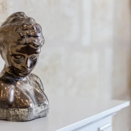 Echoppe Typique De Bordeaux Renovee 3 Ch./3 Sdb Semesterbostad